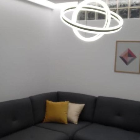2A Near Blloku Area Apartment Tiran Dış mekan fotoğraf