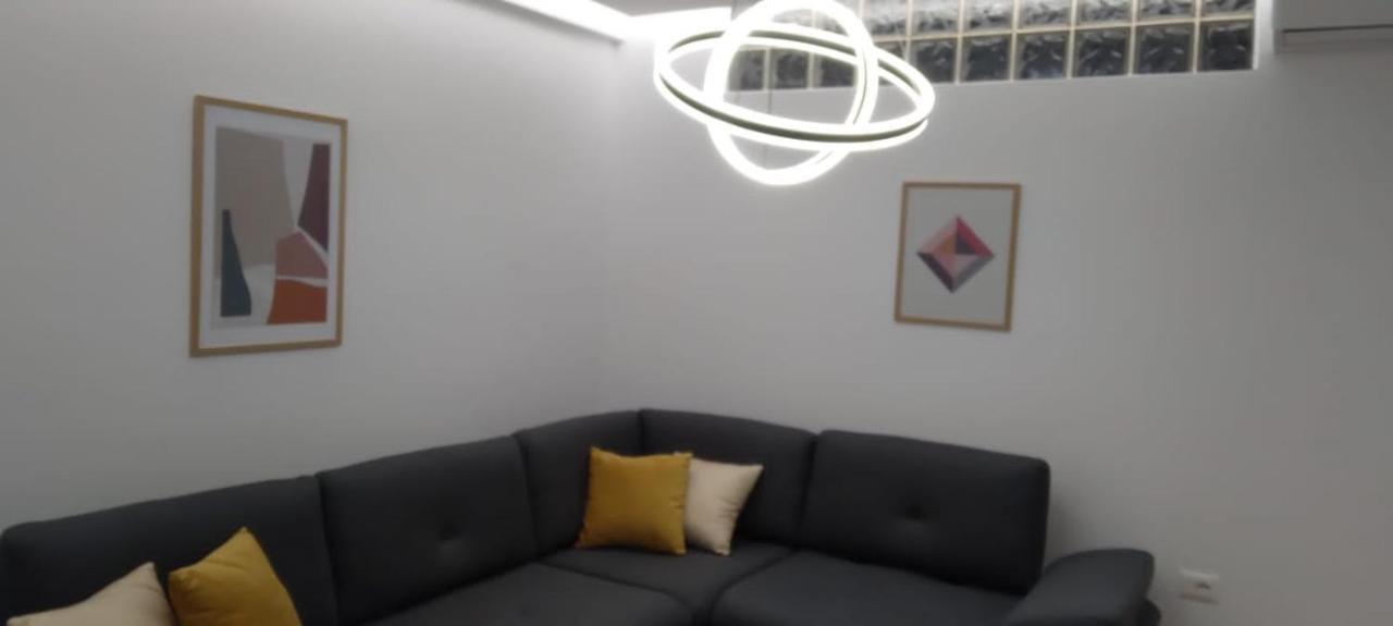 2A Near Blloku Area Apartment Tiran Dış mekan fotoğraf